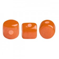Les perles par Puca® Minos beads Opaque apricot 02020/32089